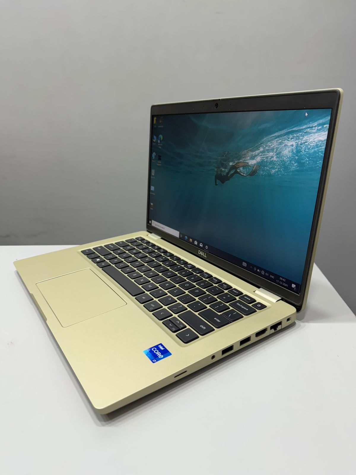 Laptop Rental Services in Dwarka